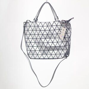 MOST WANTED | GEOMETRIC SHOULDER BAG | SILVER | FOLDABLE